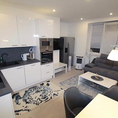 Theresa Tiana Appartement Wenen Buitenkant foto