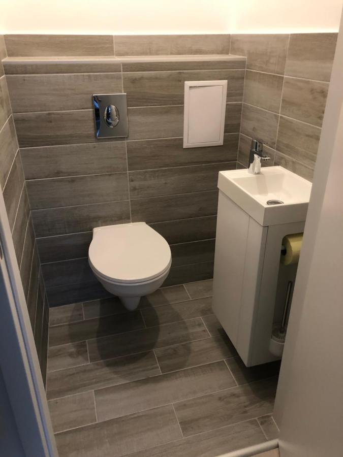 Theresa Tiana Appartement Wenen Buitenkant foto